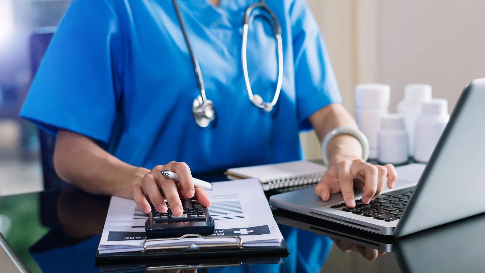 Who Pays For Medical Bills After A Car Accident_ image raw